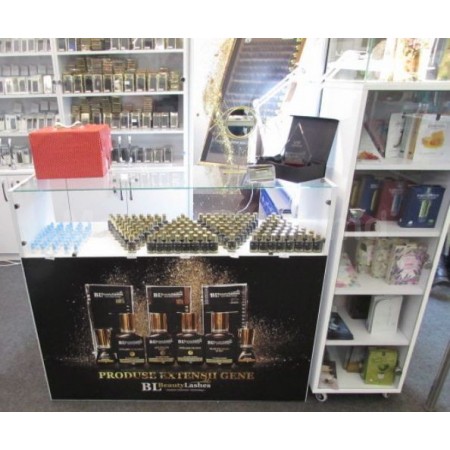 Стеклянная витрина А-8